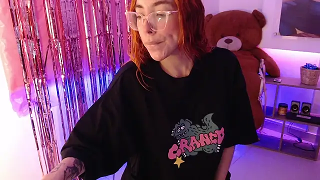 mere in redd online show from May 7, 11:48 am