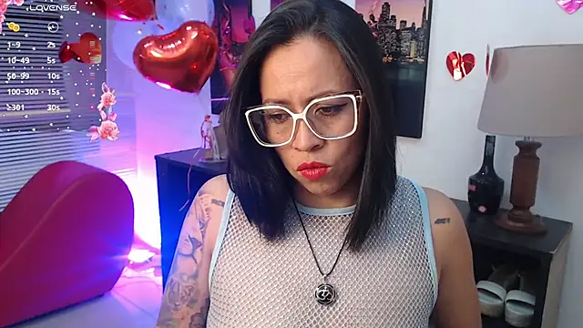 Snapshot of Milfangel1 chatting on February 18, 8:05 pm Milfangel1 online show from February 18, 8:05 pm