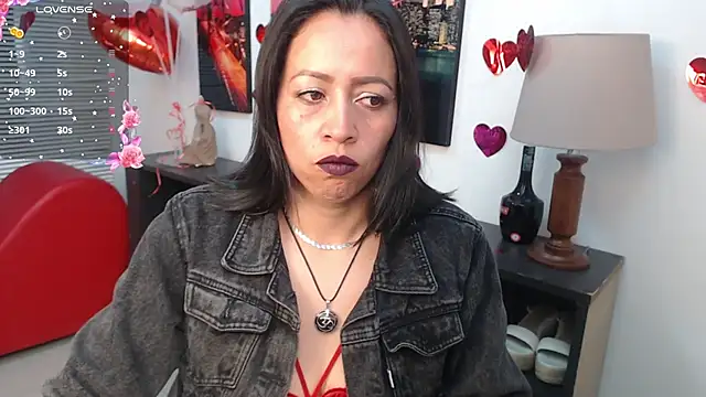 Snapshot of Milfangel1 chatting on February 20, 7:03 pm Milfangel1 online show from February 20, 7:03 pm