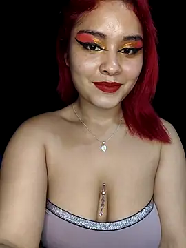 Snapshot of zoe_love18 chatting on February 24, 7:06 am zoe love18 online show from February 24, 7:06 am