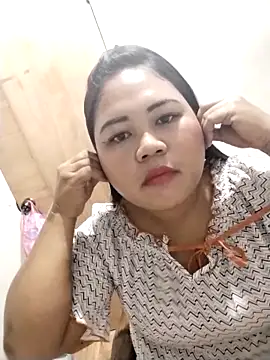 biggbooty15 online show from February 18, 11:01 pm