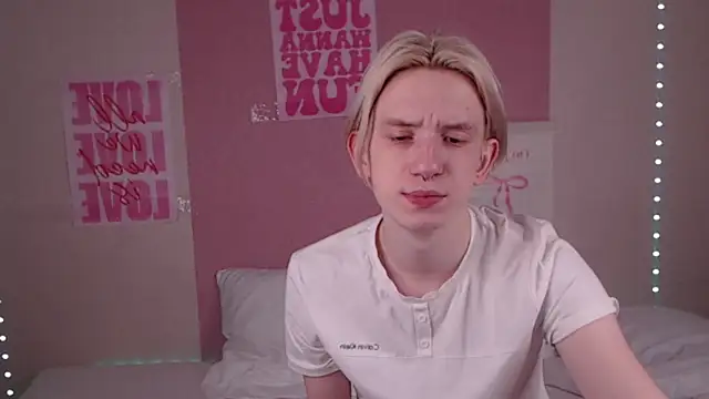 Snapshot of Ron_Vilss chatting on February 8, 11:13 am Ron Vilss online show from February 8, 11:13 am