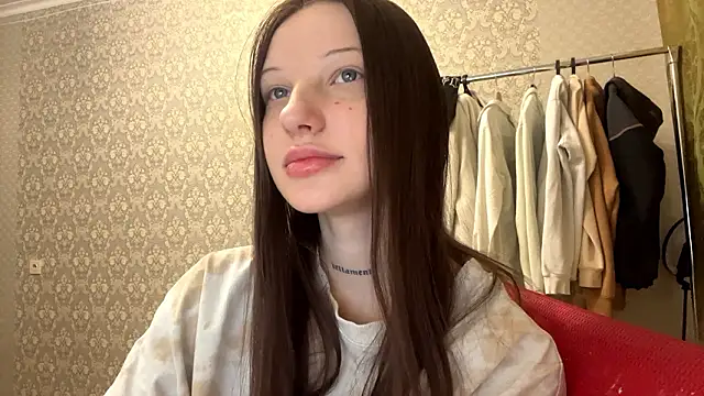 LumPetal online show from February 10, 4:16 am