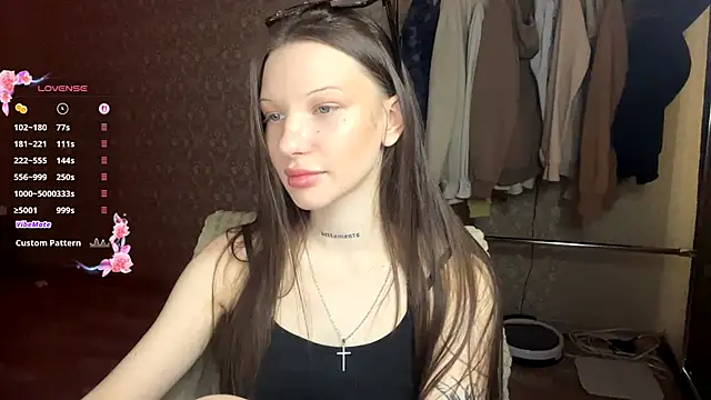 LumPetal online show from February 14, 5:37 am