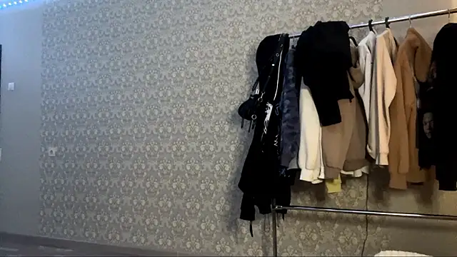 LumPetal online show from February 17, 4:53 am