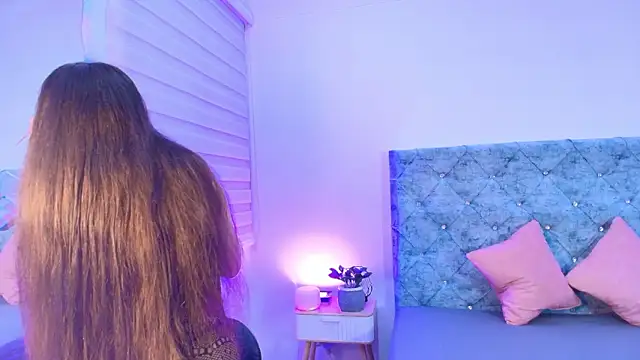 Samanta-Rose online show from February 14, 3:25 am