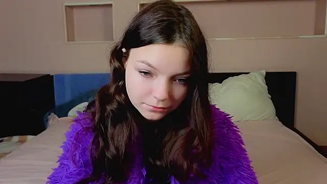 ElizaPizza online show from April 18, 2:43 pm