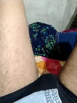 Snapshot of horny_indian90 chatting on April 12, 8:19 am horny indian90 online show from April 12, 8:19 am