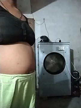 Snapshot of horny_indian90 chatting on May 20, 4:13 pm horny indian90 online show from May 20, 4:13 pm