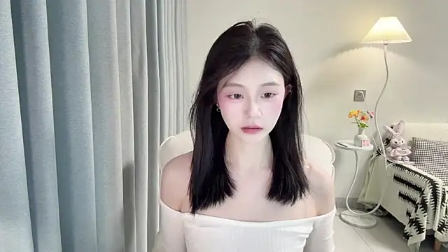 DYyyyyy-- online show from April 15, 11:39 am