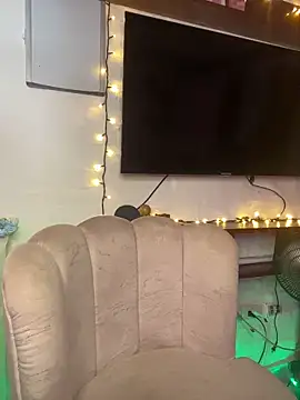 Snapshot of Natasha-Naughty- chatting on March 2, 7:54 pm Natasha-Naughty- online show from March 2, 7:54 pm