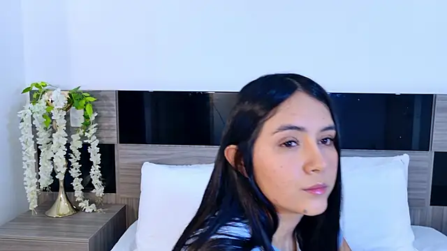 AlisonLamer online show from March 11, 12:11 pm