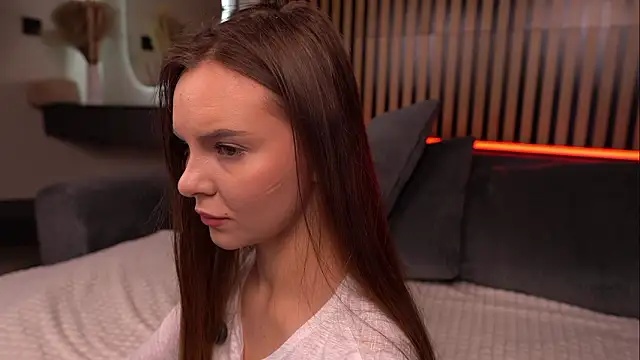 Kalisa s online show from February 19, 9:44 pm