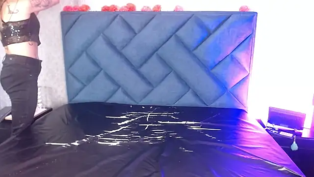 Lia tomson online show from February 21, 7:04 pm