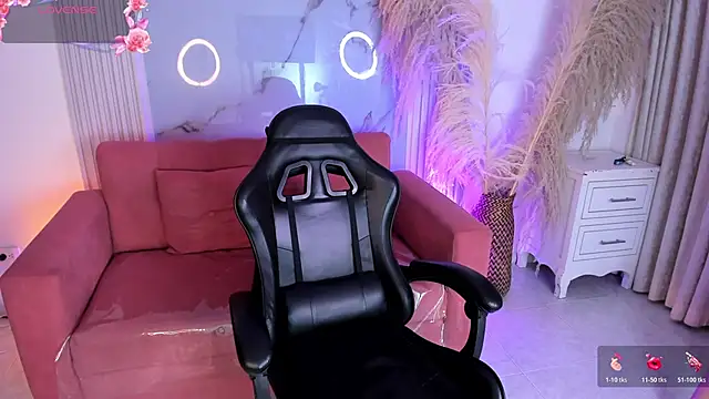 valeriekhaleesi online show from February 4, 8:14 pm