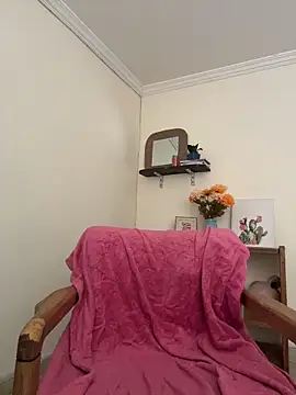 LilaRvsh online show from March 18, 5:05 pm