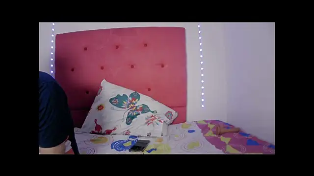 Snapshot of kereyter2 chatting on February 15, 7:51 am kereyter2 online show from February 15, 7:51 am