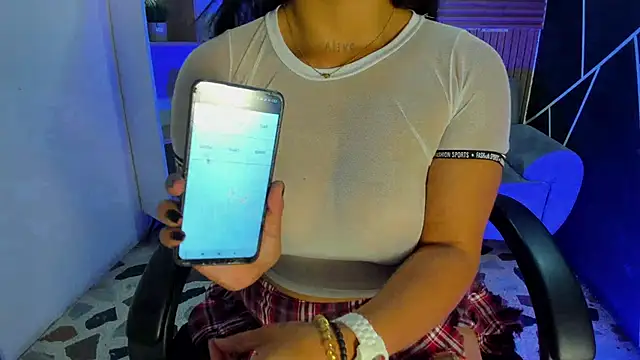 shaden  online show from February 25, 8:51 pm