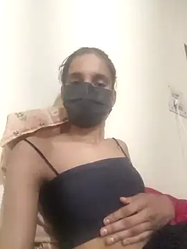 Snapshot of Nizma450 chatting on February 9, 3:43 am Nizma450 online show from February 9, 3:43 am