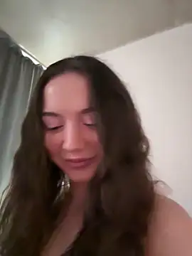 Snapshot of RollDollsi chatting on March 19, 6:17 am RollDollsi online show from March 19, 6:17 am