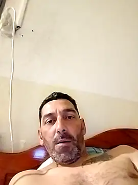 Snapshot of Spider2828 chatting on June 3, 3:17 pm Spider2828 online show from June 3, 3:17 pm
