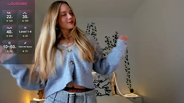 EllyMartinez online show from February 24, 4:38 pm