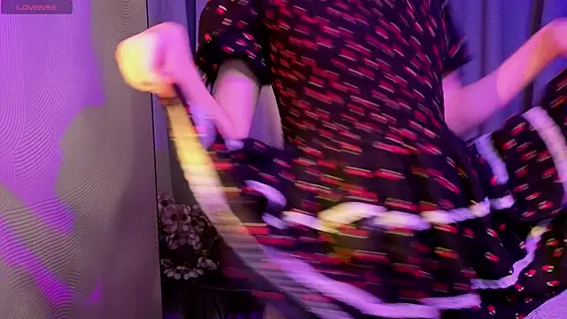 Snapshot of NicoleLuxe chatting on March 1, 5:59 pm NicoleLuxe online show from March 1, 5:59 pm