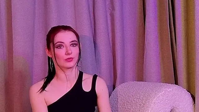 NicoleLuxe online show from March 5, 4:47 pm