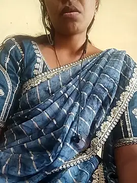 Snapshot of Royal_hotti0011 chatting on February 21, 9:32 am Royal hotti0011 online show from February 21, 9:32 am