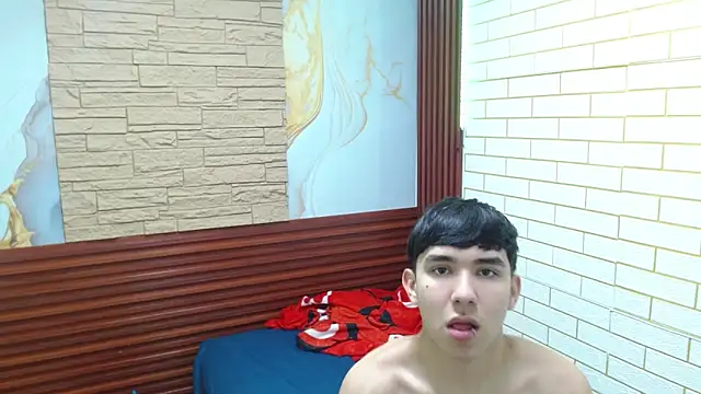 massimoferrera303av online show from March 2, 9:32 pm