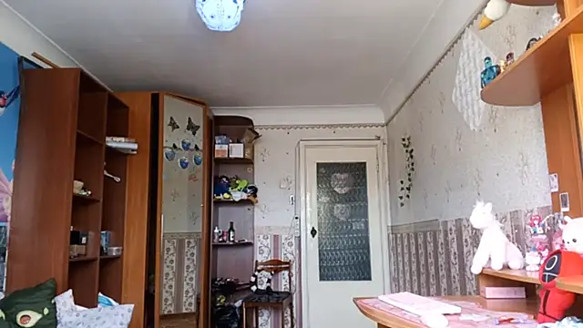 Snapshot of KathernSaulters chatting on February 3, 6:11 am KathernSaulters online show from February 3, 6:11 am