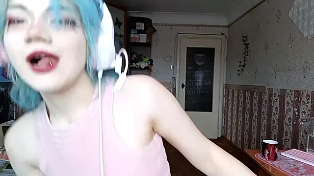 Snapshot of KathernSaulters chatting on February 18, 7:04 am KathernSaulters online show from February 18, 7:04 am