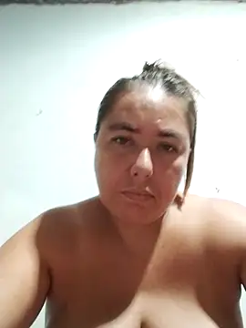 Snapshot of hot_girl_full chatting on February 5, 2:16 am hot girl full online show from February 5, 2:16 am