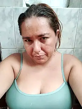Snapshot of hot_girl_full chatting on March 28, 2:38 pm hot girl full online show from March 28, 2:38 pm