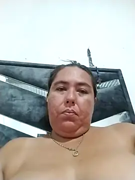 Snapshot of hot_girl_full chatting on May 19, 2:01 pm hot girl full online show from May 19, 2:01 pm