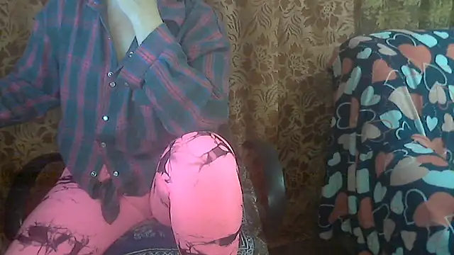 Snapshot of JanetStarXx chatting on May 24, 5:34 am JanetStarXx online show from May 24, 5:34 am