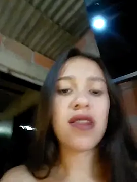 Snapshot of lachiki_plus chatting on February 5, 12:10 pm lachiki plus online show from February 5, 12:10 pm