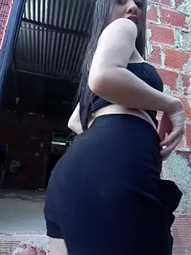 Snapshot of lachiki_plus chatting on February 13, 10:50 pm lachiki plus online show from February 13, 10:50 pm