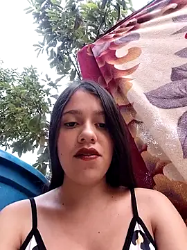 Snapshot of lachiki_plus chatting on February 19, 11:39 am lachiki plus online show from February 19, 11:39 am