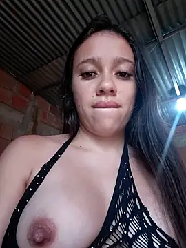 Snapshot of lachiki_plus chatting on February 24, 10:08 pm lachiki plus online show from February 24, 10:08 pm