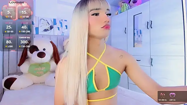 Snapshot of baby_cleo_ chatting on May 15, 10:50 pm baby cleo online show from May 15, 10:50 pm