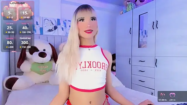 Snapshot of baby_cleo_ chatting on June 3, 12:35 am baby cleo online show from June 3, 12:35 am