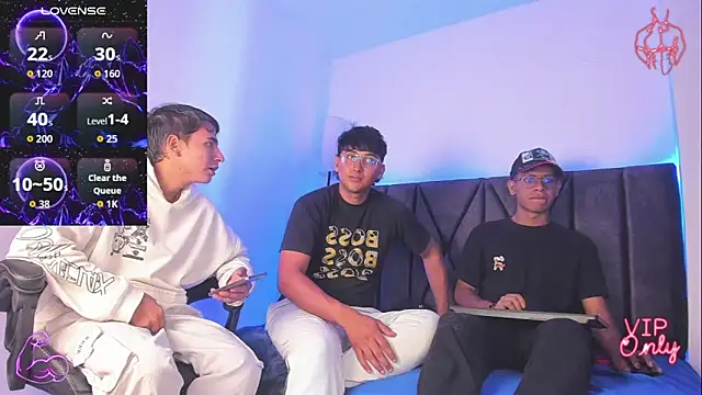 Snapshot of StellayDrake chatting on February 23, 2:25 pm StellayDrake online show from February 23, 2:25 pm