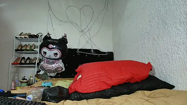 Isabelle Sara online show from March 19, 9:35 am