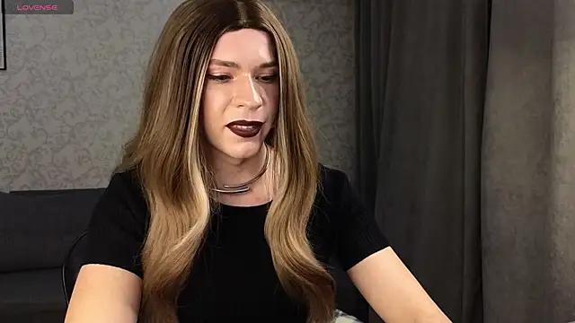 Snapshot of Anna_inHear chatting on April 16, 5:36 pm Anna inHear online show from April 16, 5:36 pm