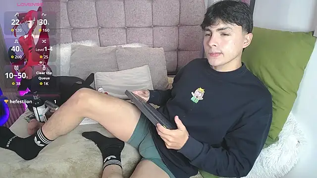Snapshot of Samu_Hott chatting on July 10, 8:22 pm Samu Hott online show from July 10, 8:22 pm