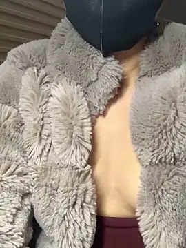 Snapshot of Luna_Babyyy chatting on February 3, 2:53 am Luna Babyyy online show from February 3, 2:53 am