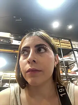 Snapshot of lilasun17 chatting on February 17, 11:55 pm lilasun17 online show from February 17, 11:55 pm