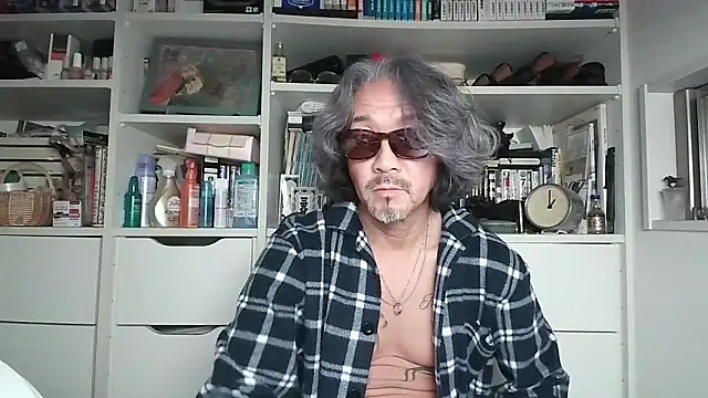 MtaS1 online show from April 3, 3:54 pm