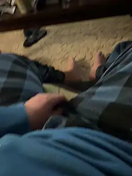 Snapshot of mgross8966 chatting on February 3, 5:27 am mgross8966 online show from February 3, 5:27 am